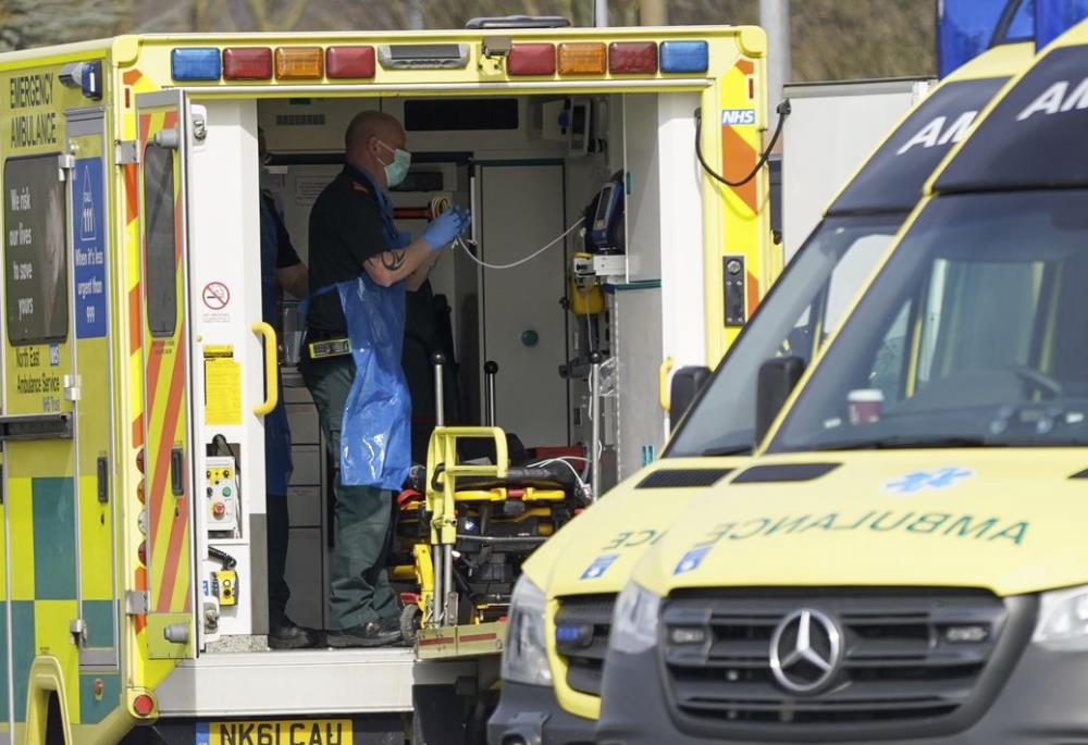 Znaczny wzrost ofiar koronawirusa. 563 osoby zmarły w Wielkiej Brytanii w ciągu doby