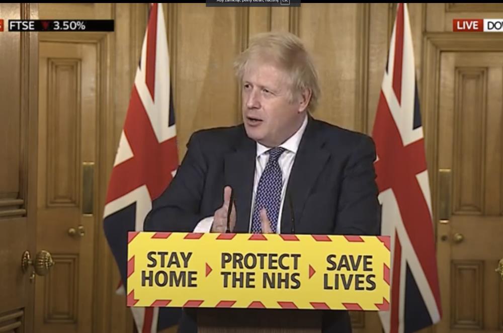 Zmarły kolejne 674 osoby. Za tydzień rząd przedstawi strategię zniesienia ograniczeń i powrotu dzieci do szkół