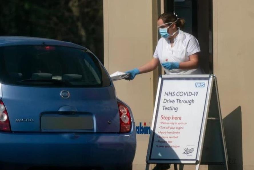 Koronawirus: Rząd przyznał, że prawdopodobnie nie osiągnie celu 100 000 testów dziennie