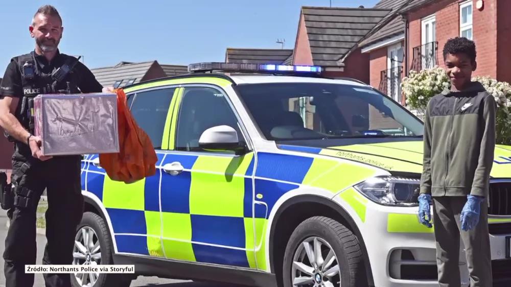 Za pieniądze z kieszonkowego kupił drukarkę 3D i wydrukował maski ochronne dla swojej babci