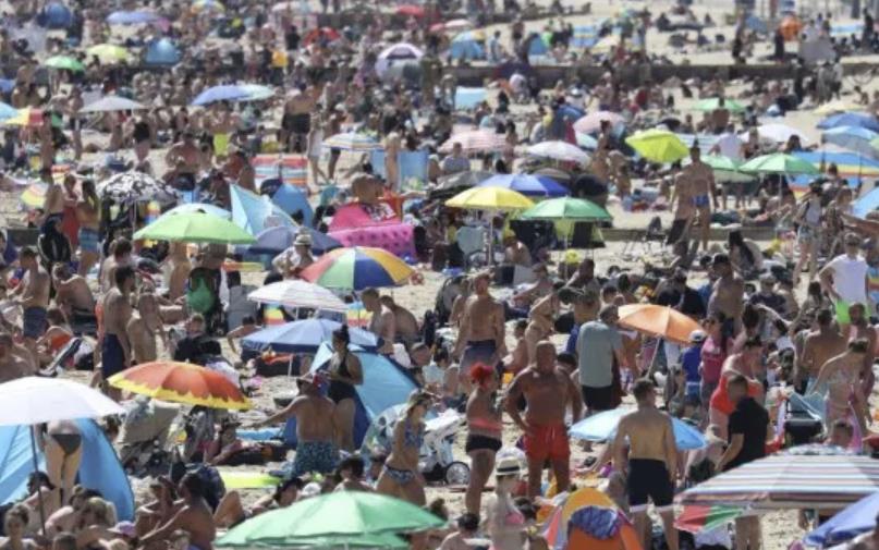 Plaże w Anglii mogą zostać zamknięte, jeśli ludzie będą łamać zasady dystansu społecznego