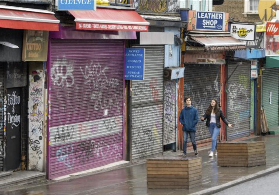 Koronawirus: 612 000 osób straciło pracę podczas lockdown-u