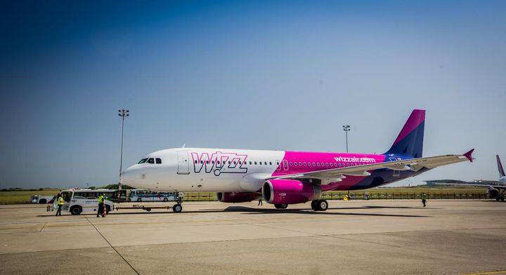 Pilne: Wprowadzono zakaz lotów z UK do Polski. WizzAir odwołuje połączenia