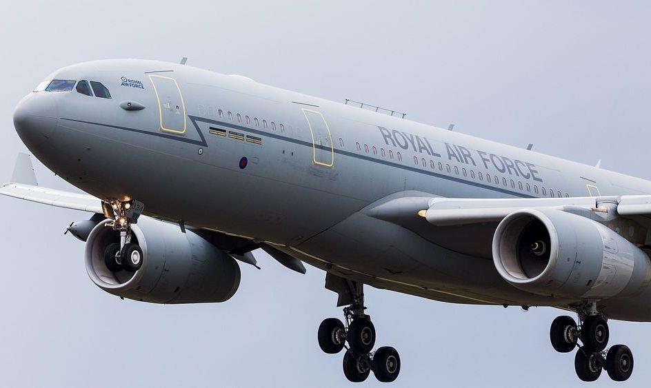 Boris Jonson wyda 900 tys. funtów na przemalowanie rządowego samolotu