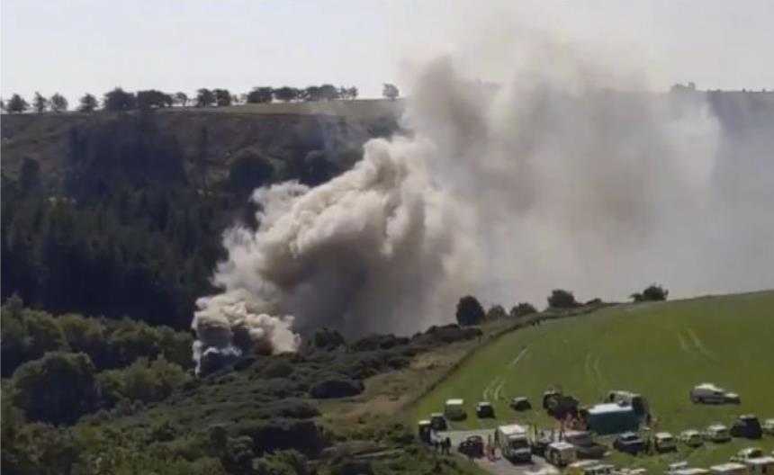 Katastrofa kolejowa w Szkocji. Z daleka widać kłęby dymu