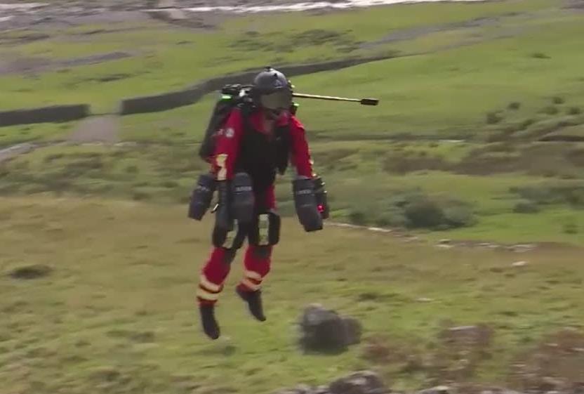 Rewolucja w ratownictwie medycznym. Brytyjczycy testują kombinezon odrzutowy dla medyków