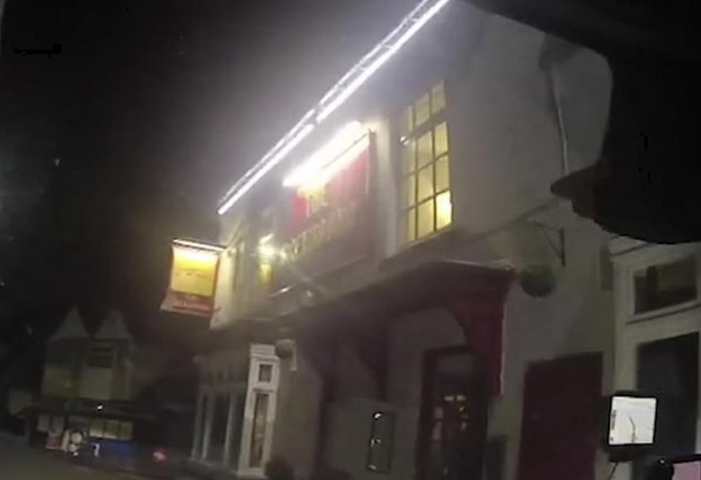 Pub ukarany mandatem 1000 funtów za organizowanie przyjęcia weselnego po godzinie 22:00