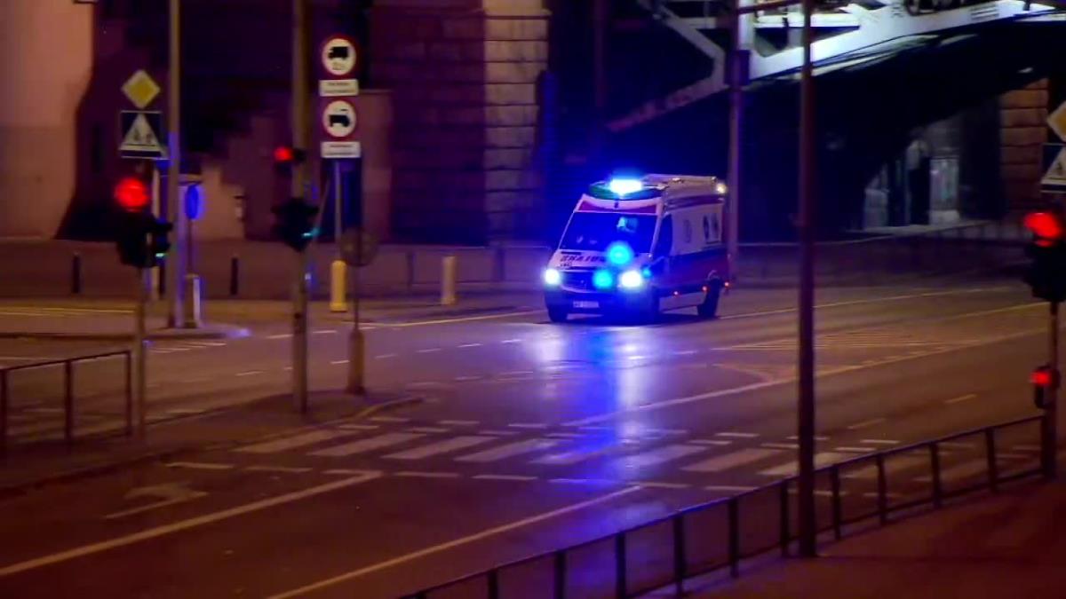 Przyjazd pierwszego pacjenta na Stadion Narodowy. Szpital polowy w Polsce rozpoczął pracę