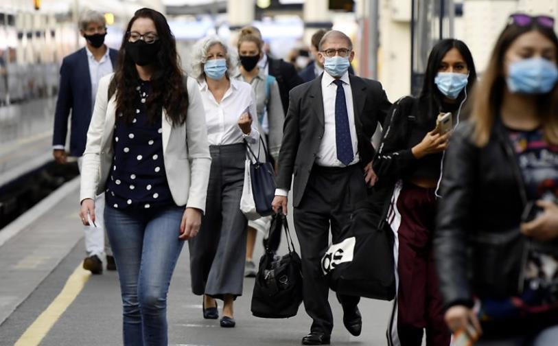 Wskaźnik zakażeń koronawirusem w Anglii przestał rosnąć