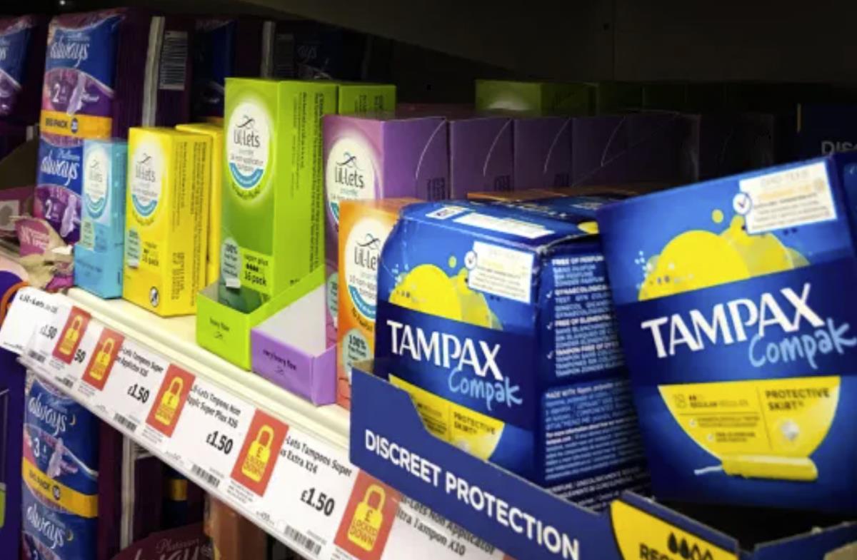 Szkocja pierwszym krajem, który wprowadza darmowe podpaski i tampony dla wszystkich kobiet