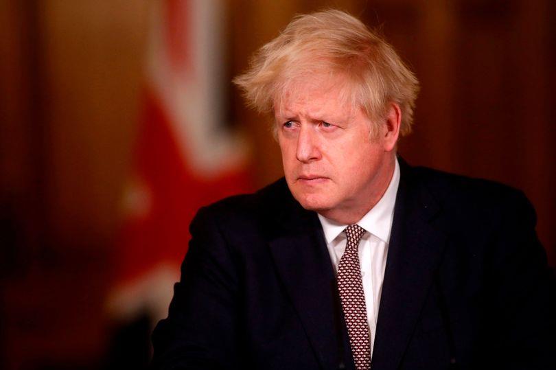 Boris Johnson planuje utrzymać 3-poziomowy lockdown do Wielkanocy