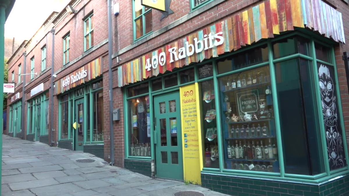 Brytyjski pub ogłosił się kościołem, by móc działać w czasie pandemicznych ograniczeń