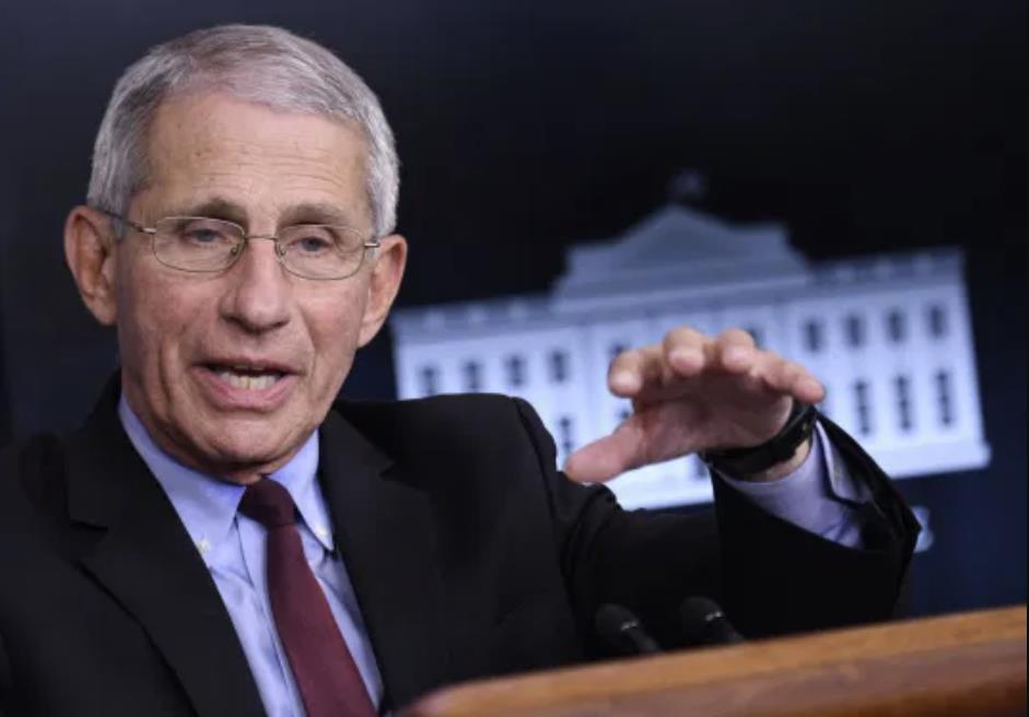 Wielka Brytania krytykowana za zbyt szybkie zatwierdzenie szczepionki przeciw koronawirusowi