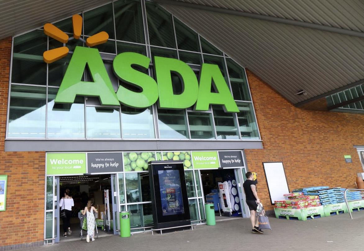 Wszystkie sklepy Asda będą zamknięte w 2 dzień świąt. Sieć chce dać pracownikom więcej czasu na spotkania z rodzinami