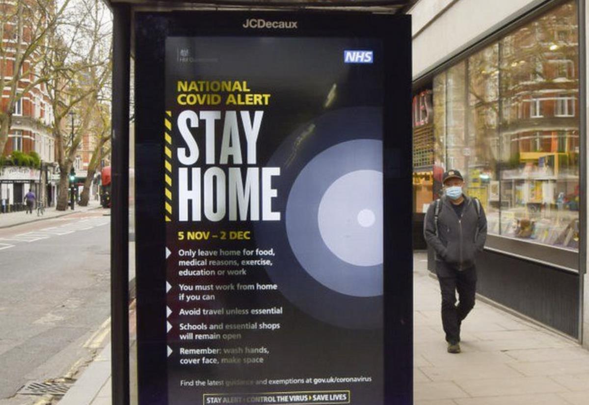 Skrócono kwarantannę po powrocie do UK i po kontakcie z osobą zakażoną 