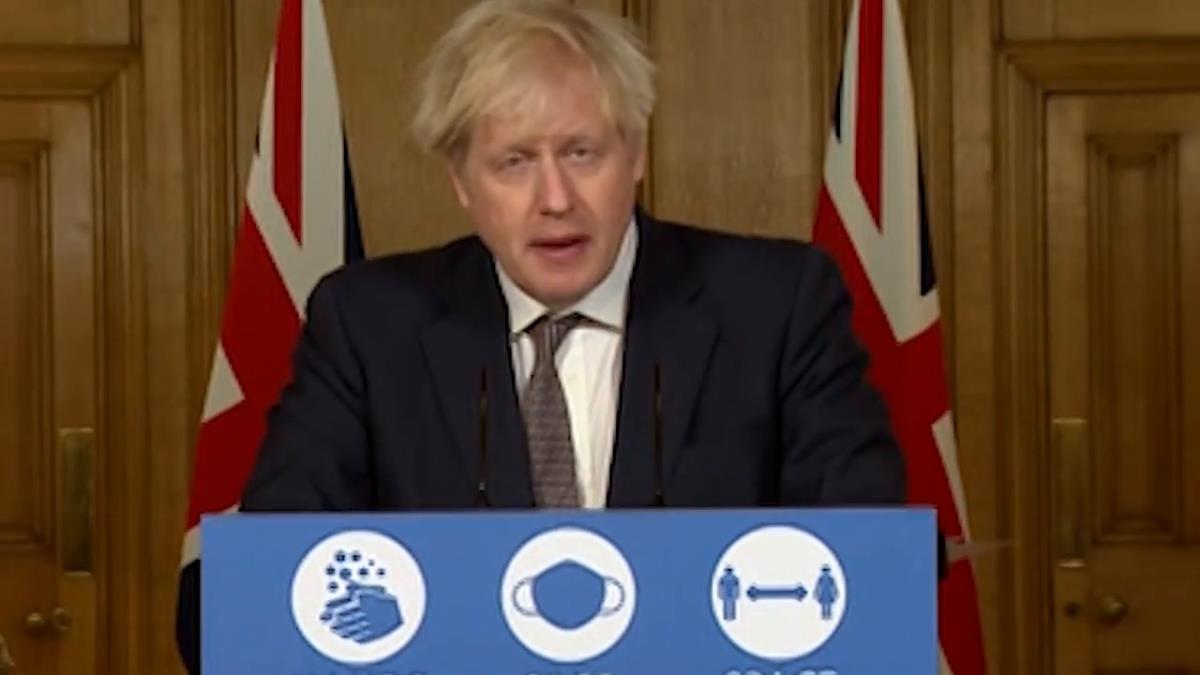 Boris Johnson zalecił, aby ludzie się izolowali przed świętami