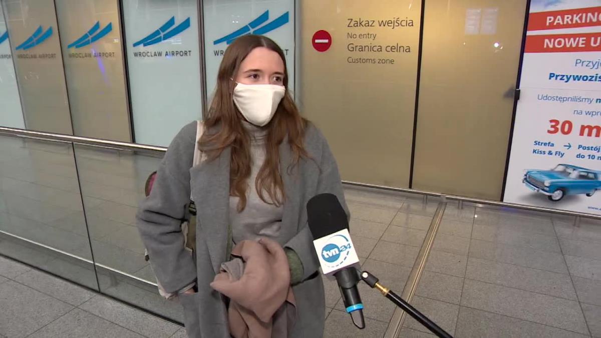 „Nie wiedzą, czy uda im się przyjechać na święta”.  Przewoźnicy wysyłają dodatkowe samoloty