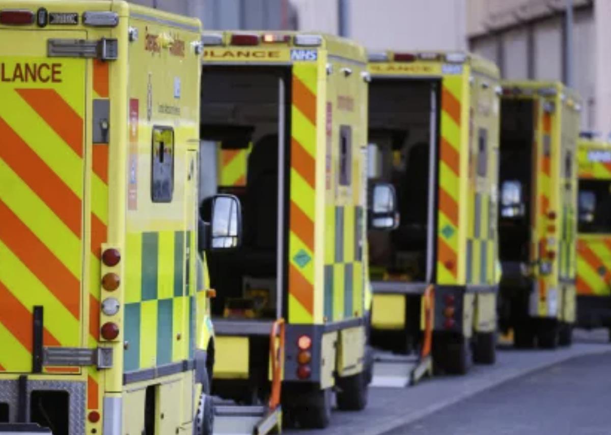 Operacje onkologiczne w UK mogą zostać odwołane, bo szpitale są pełne chorych na COVID-19