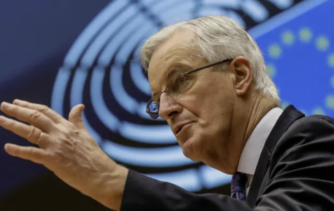 Konfiskowane kanapki, zakaz przewożenia mięsa. Barnier: to Wielka Brytania wybrała taki wariant Brexitu