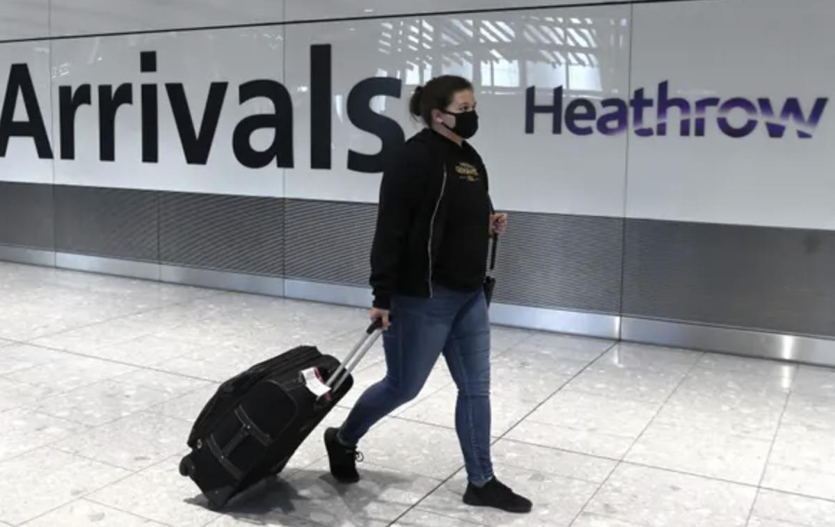 Wielka Brytania zamyka wszystkie „korytarze podróżne”. Obowiązkowa kwarantanna i testy