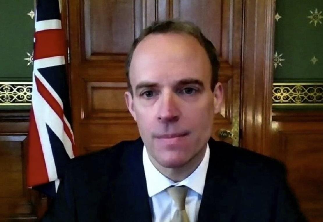 Rząd ma nadzieję, że w marcu podejmie decyzję o stopniowym łagodzeniu restrykcji w UK