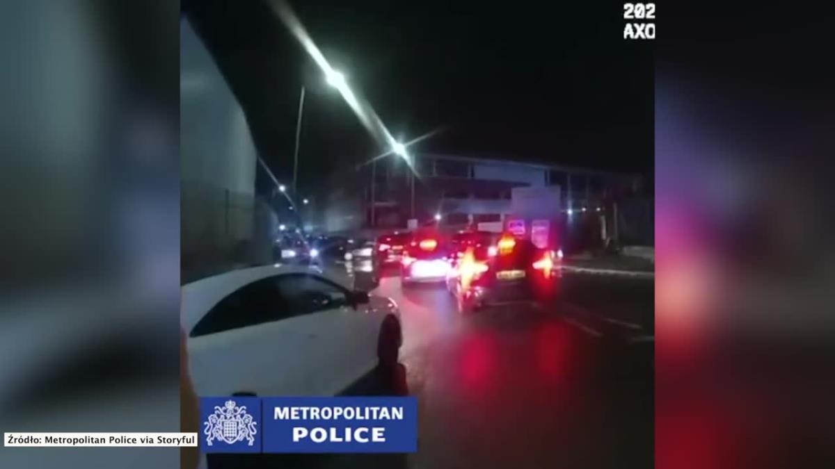 Nielegalny zlot samochodowy w Londynie pomimo lockdownu. Ukarano blisko 50 kierowców