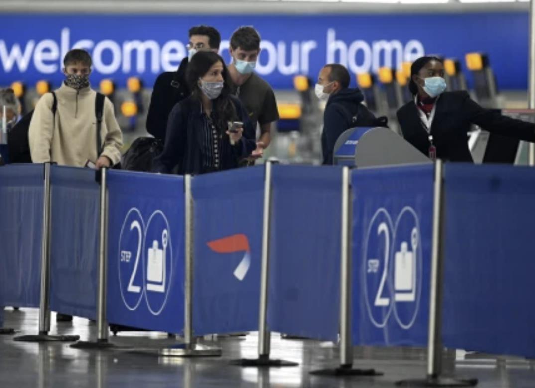 Kolejne linie lotnicze wprowadzają cyfrowe paszporty szczepień dla pasażerów