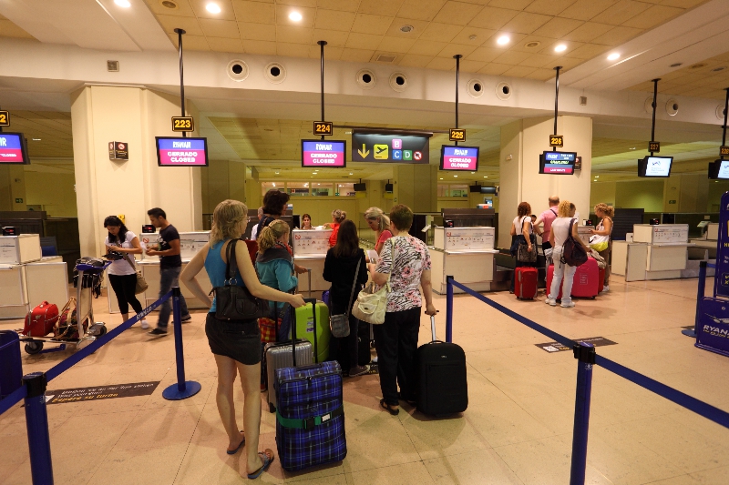 Imigranci z UE coraz częściej uprawiają „turystykę zasiłkową”