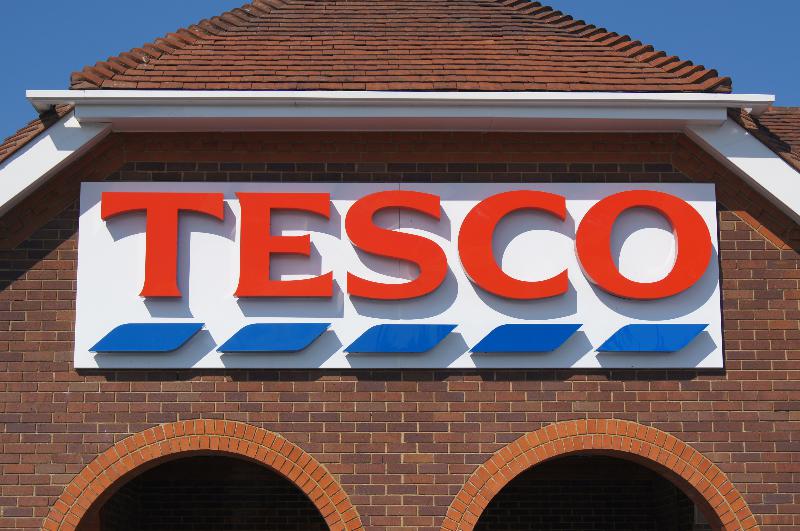 Tesco zamknie 43 sklepy, w tym 3 w West Midlands