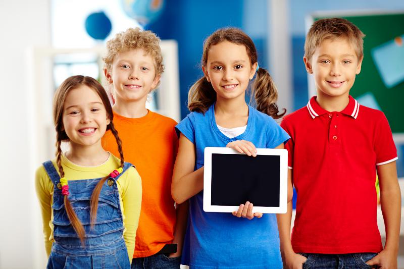 Dzieci imigrantów zmieniają oblicze brytyjskich szkół, bo nie znają angielskiego