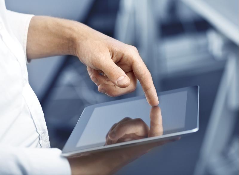 Parlament chce ograniczenia w dostępie do internetu dla osób szerzących rasizm