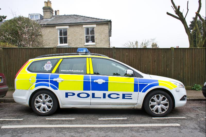 Uwaga: Policja ostrzega przed mężczyzną, który śledził uczennicę w drodze do szkoły