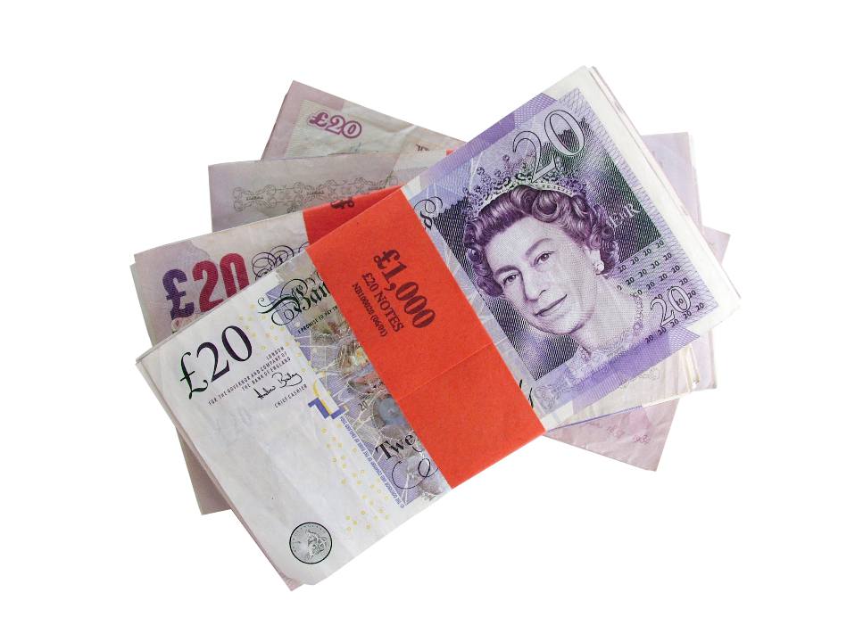 Szukasz szybkiej pożyczki, uważaj na pośredników.