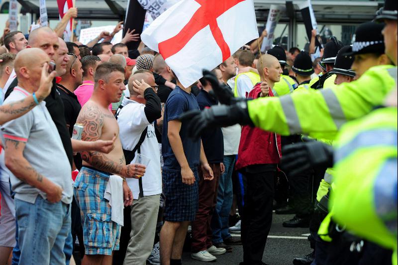 Zamieszki podczas protestu EDL w Birmingham