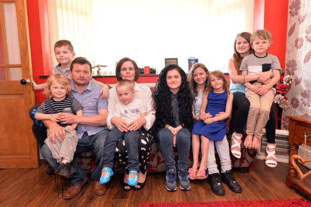 Rodzice dziewięciorga dzieci zagrożeni więzieniem, jeśli ich dzieci opuszczą, choć pół dnia szkoły