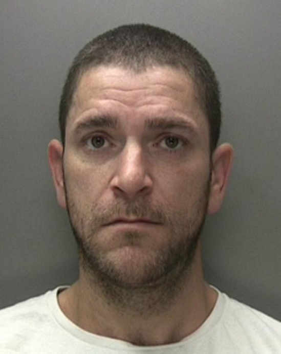 Ukradł samochód z dwuletnim dzieckiem