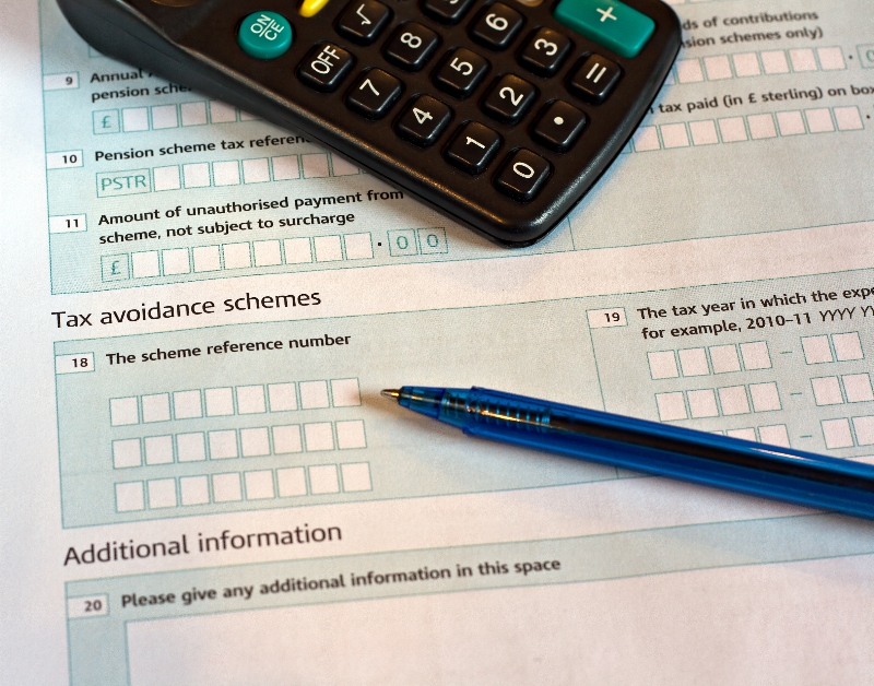 Rumuni i Bułgarzy nie muszą płacić brytyjskiego podatku