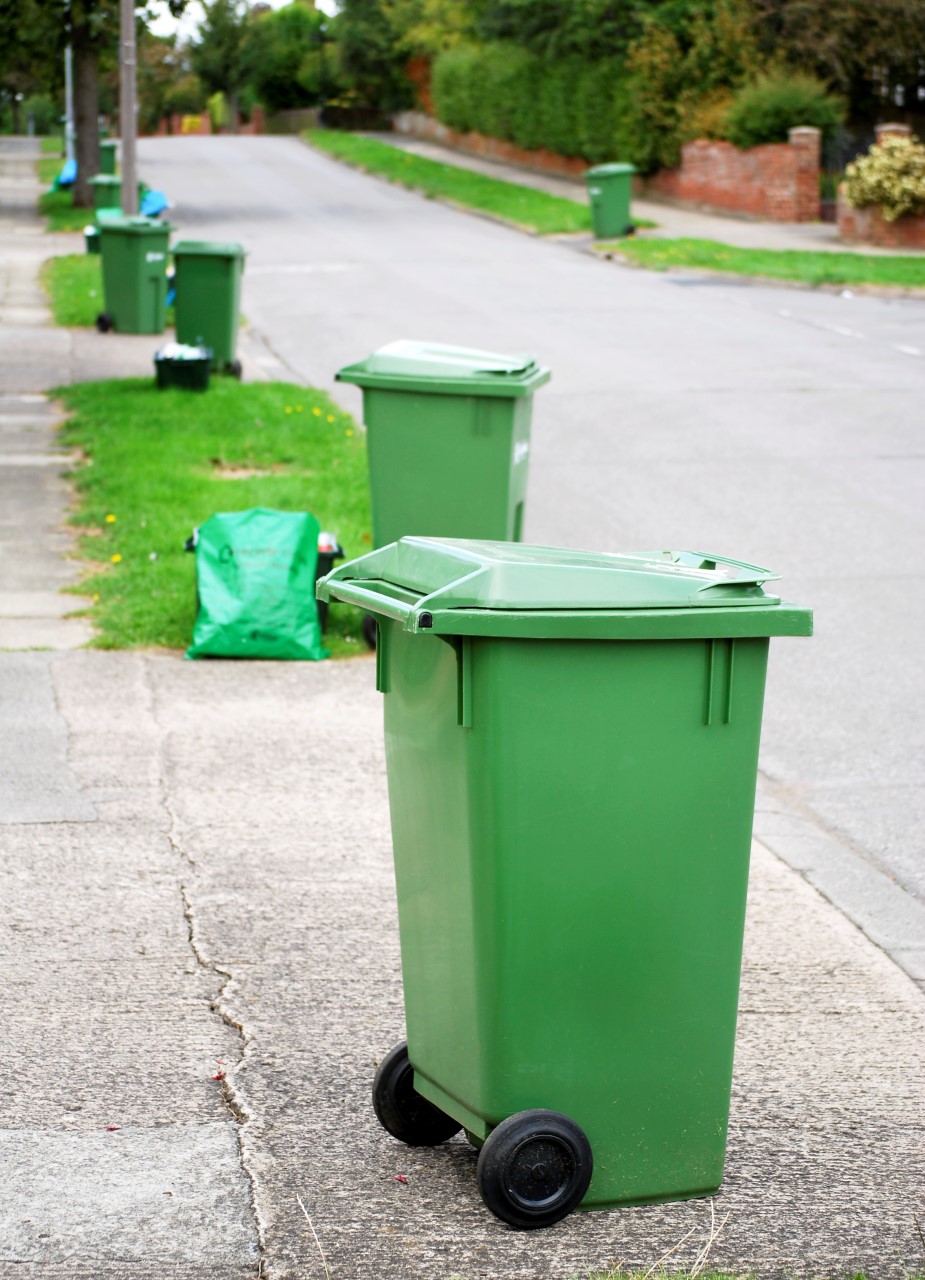 Źle ustawisz kosz na śmieci, twoje odpadki mogą nie zostać odebrane