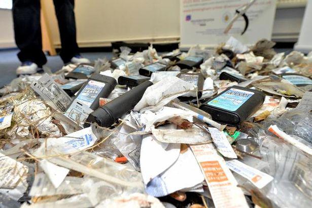 700 igieł i butelki po methadonie to zebrane śmieci w Highgate Park