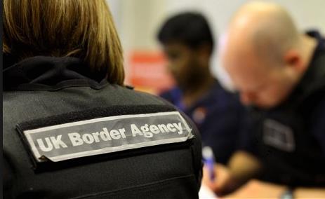 M6 zamknięta z powodu nielegalnych imigrantów