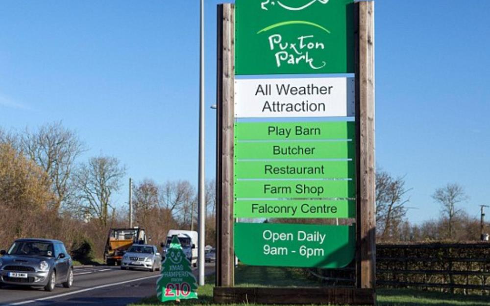 W obawie przed pedofilami, zakazują samotnym dorosłym wstępu do parku rozrywki