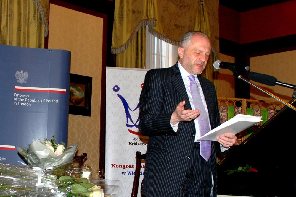 Polski ambasador staje w obronie imigrantów