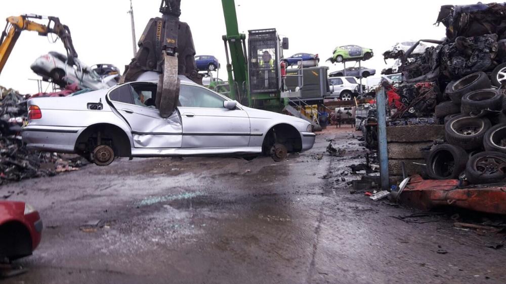 Operacji Trivium: Dwa samochody zezłomowane