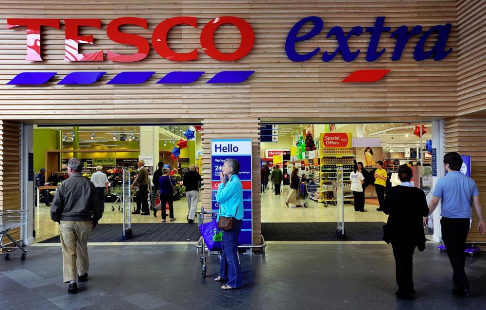 Zlikwidowano stoiska słodyczy przy kasach w Tesco