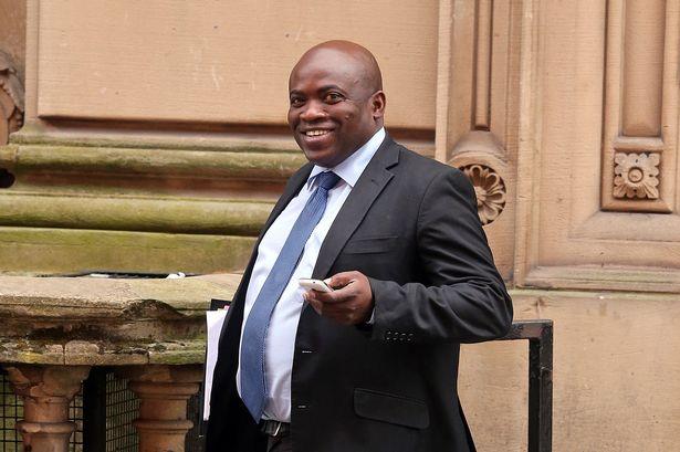 Wyłudził ponad 100 tys. funtów, sąd nakazał mu, by zwrócił £1