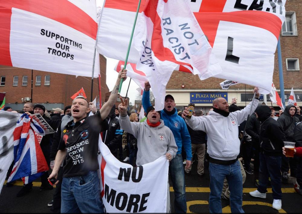 30 osób aresztowanych podczas protestu przeciwko budowie meczetu w Dudley