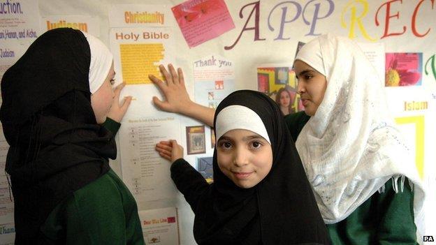Od 2001 roku podwoiła się liczba muzułmańskich uczniów w szkołach Anglii i Walii