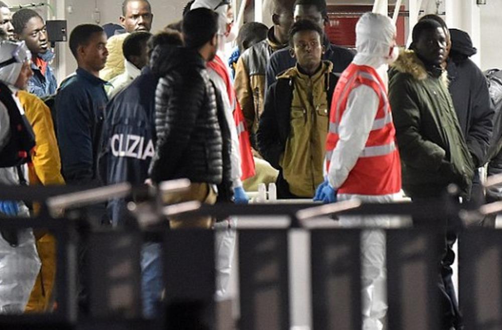 Przywrócenie granic w Europie może powstrzymać imigrantów ginących na morzu