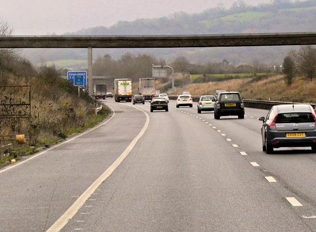 Remont dróg łączących M5 i M6 przedłuży się do listopada