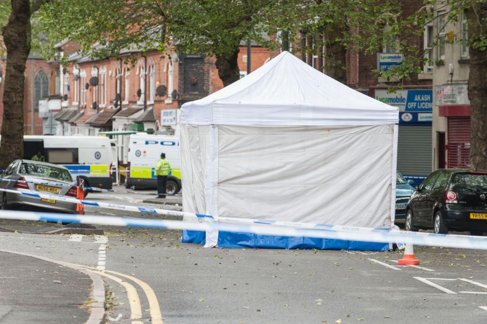 Morderstwo w Handsworth - Mężczyzna nie żyje, drugi jest w stanie krytycznym.